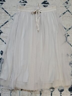LC Lauren Conrad Cream Layered Tulle Midi Skirt
